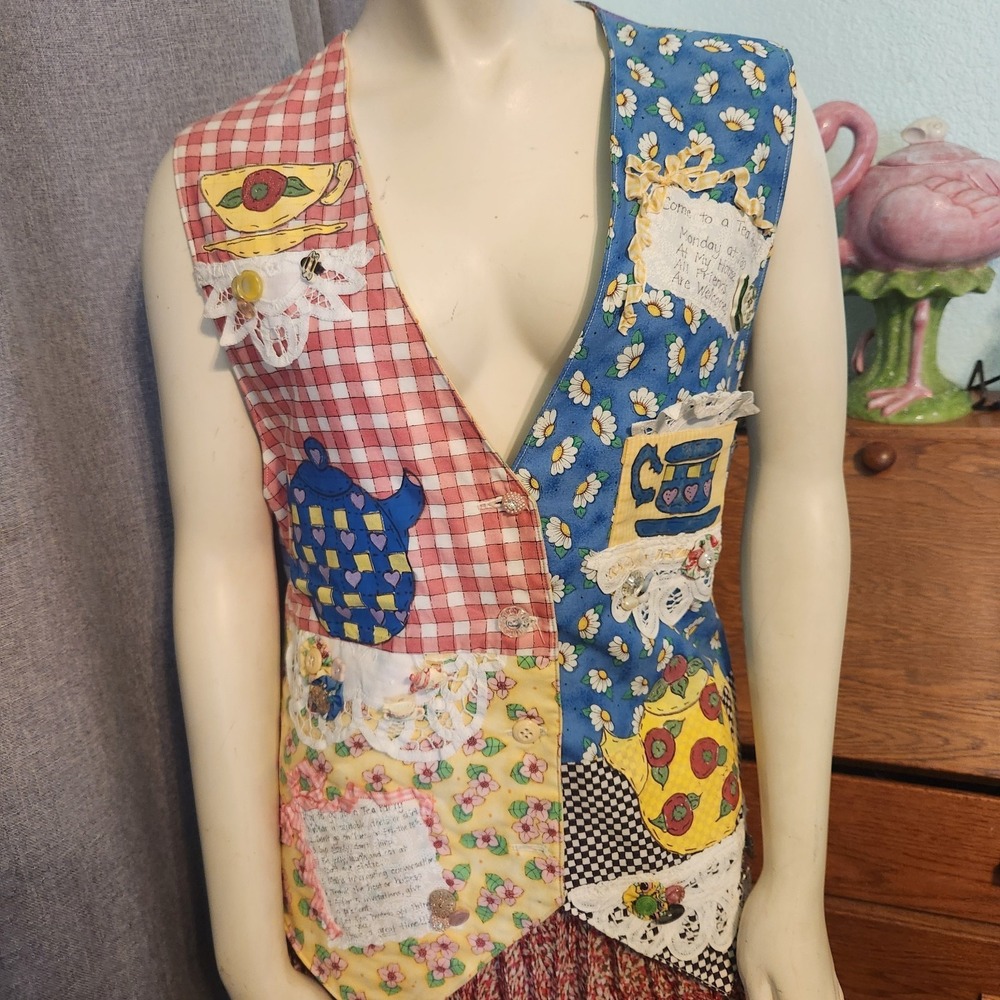 Hand Made Patchwork Granny Tea Party Quilted Vest‎ Embellished Applique Cottage